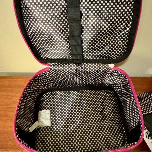 Caboodles Nail Valet - Picture 3 of 6